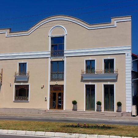 Regal Ballroom Caransebeş Exterior foto